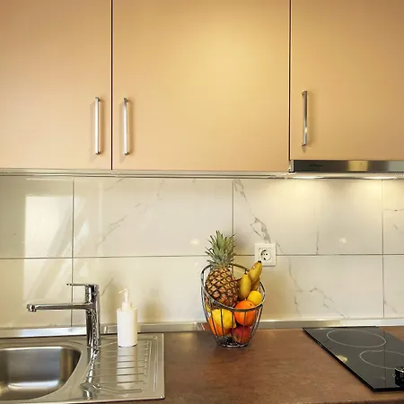Sunset Apartment *